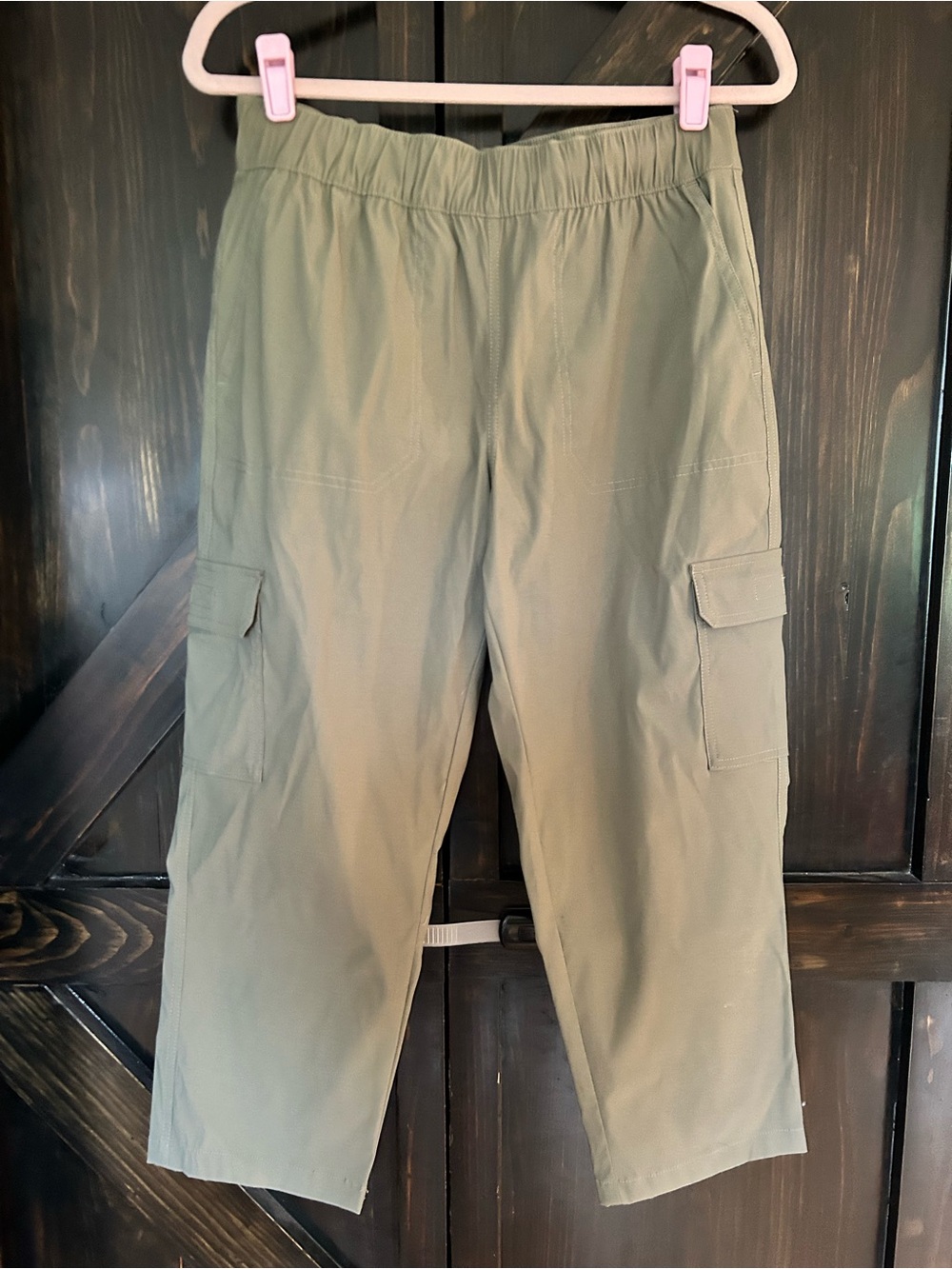 NWOT EDDIE BAUER Rainier Pull-on Crop Capri Pants Women's Sz. 8 Olive Green